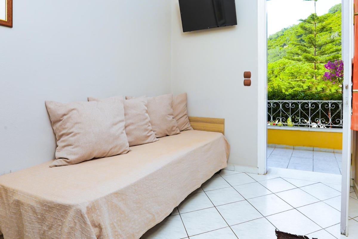 מלון דירות Marina Apartments, Agios Gordios Corfu אגיוס גורדיוס