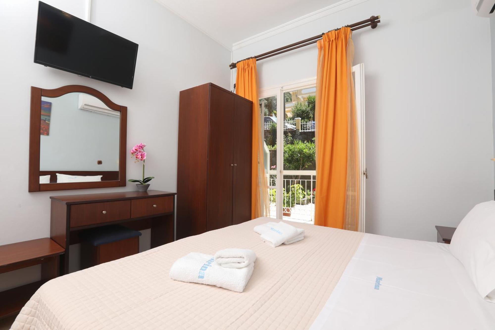 Aparthotel Marina Apartments, Agios Gordios Corfu